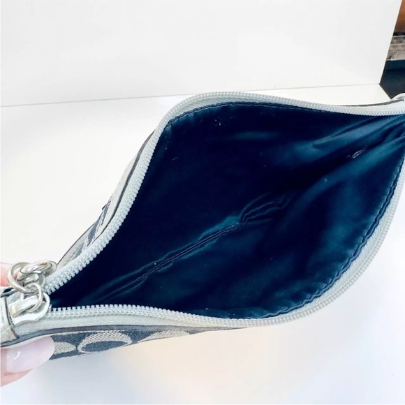 Coach Signature Denim Large Wrislet, Blue Navy/Grey EUC - Picture 4 of 4